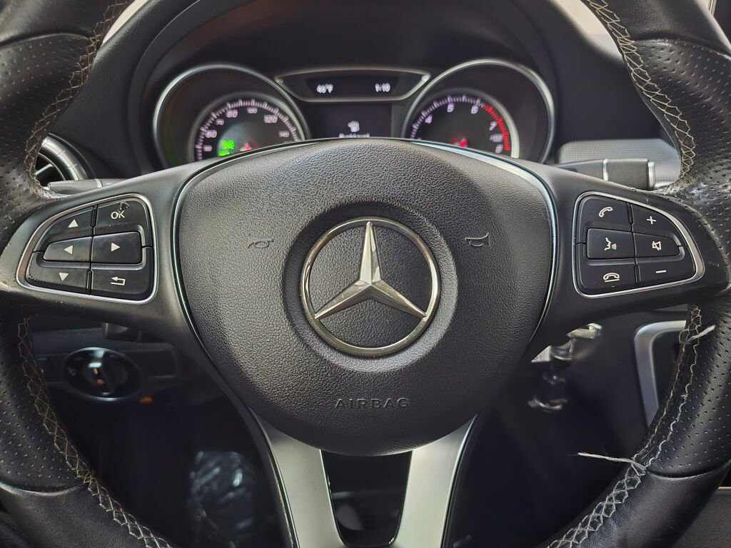 Used 2018 Mercedes-Benz CLA 250 image 22