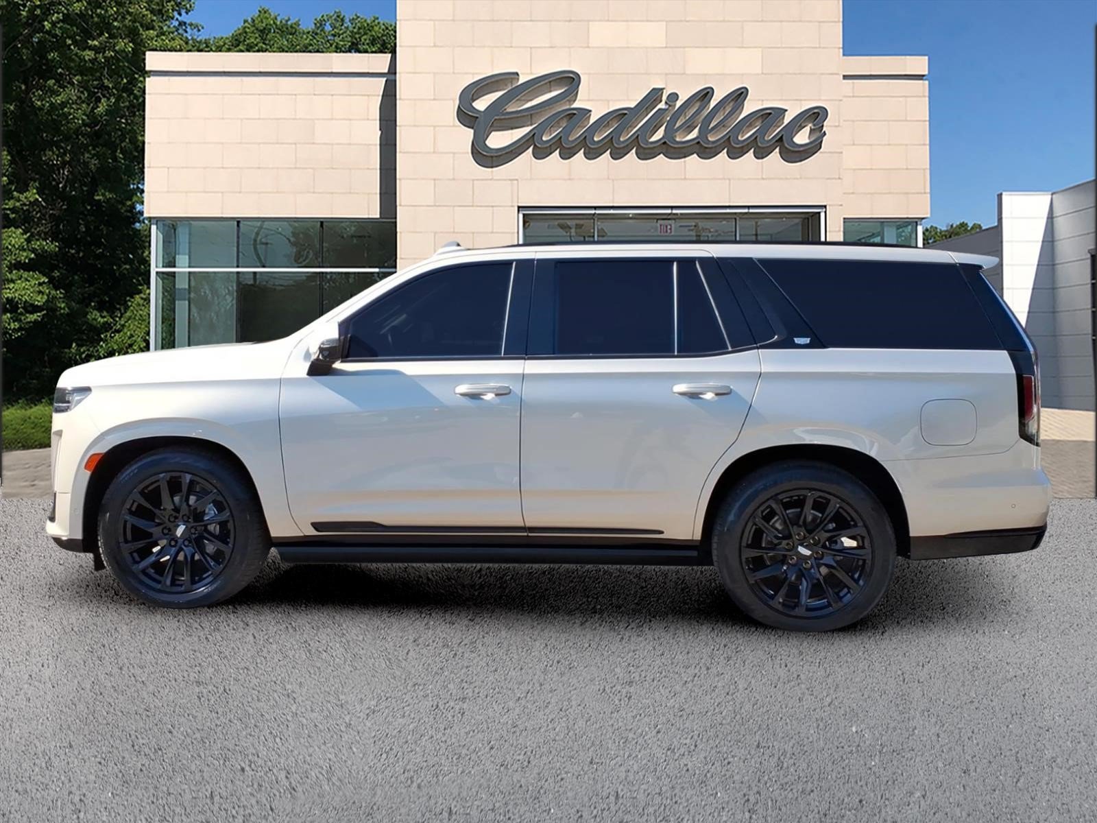 Certified 2024 Cadillac Escalade Sport Platinum w/ LPO, ONYX Package AWD/4WD image 2