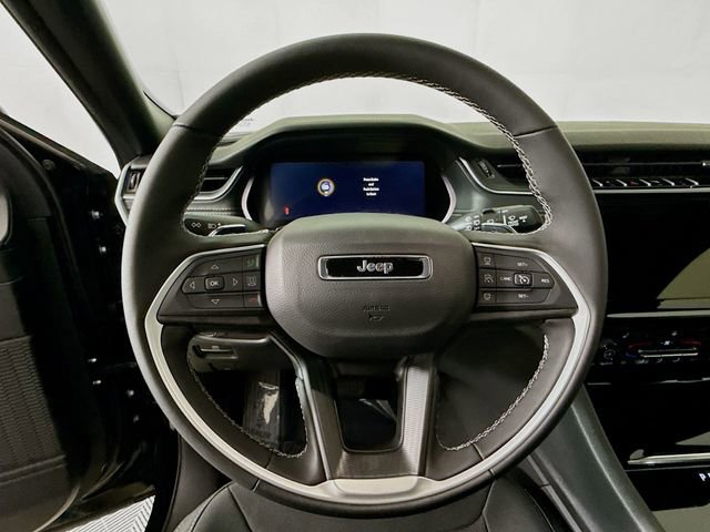 New 2025 Jeep Grand Cherokee L Laredo image 11