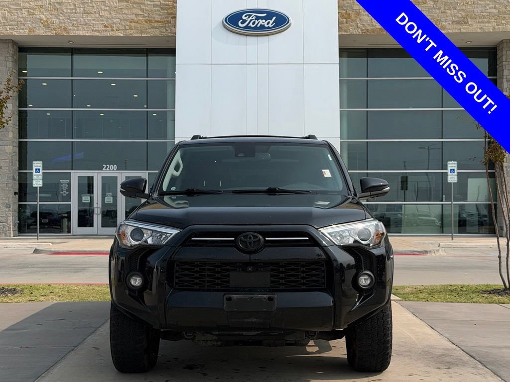 Used 2023 Toyota 4Runner SR5 Premium w/ Moonroof Package RWD image 2