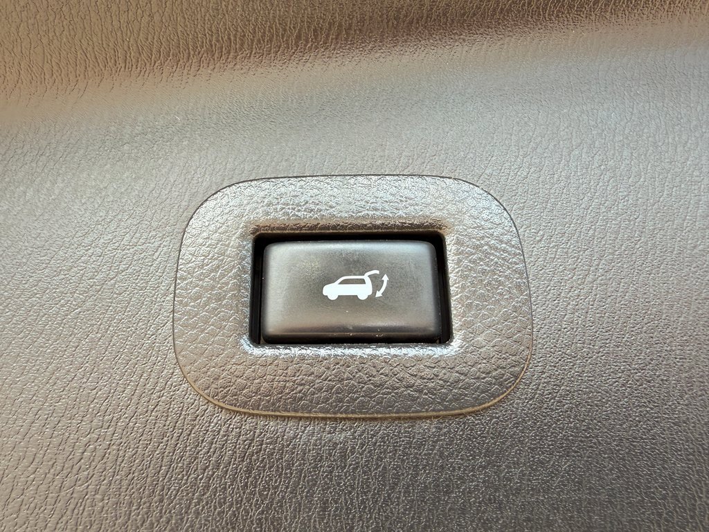 Used 2019 INFINITI QX80 Luxe w/ All-Season Package image 20