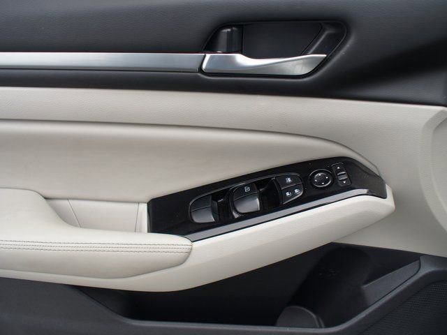 Used 2023 Nissan Altima 2.5 SV image 27