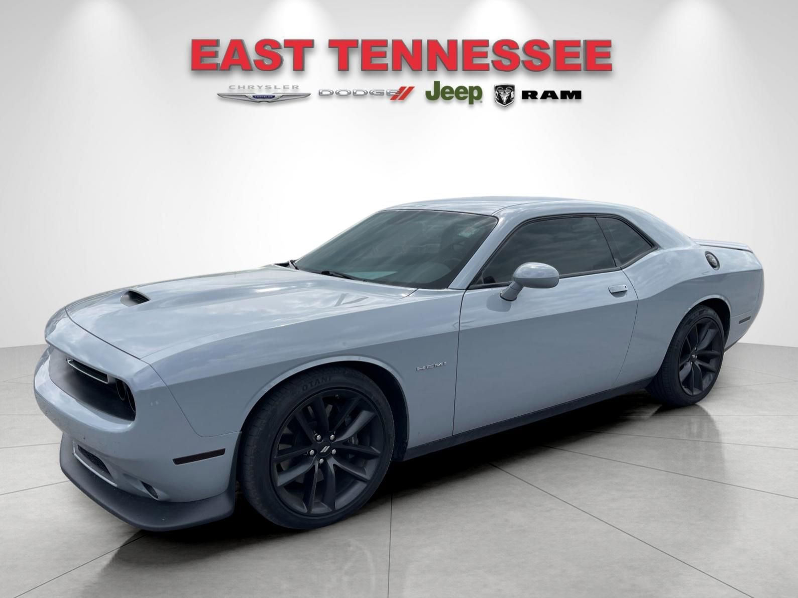 Used 2022 Dodge Challenger R/T w/ Performance Handling Group RWD image 7