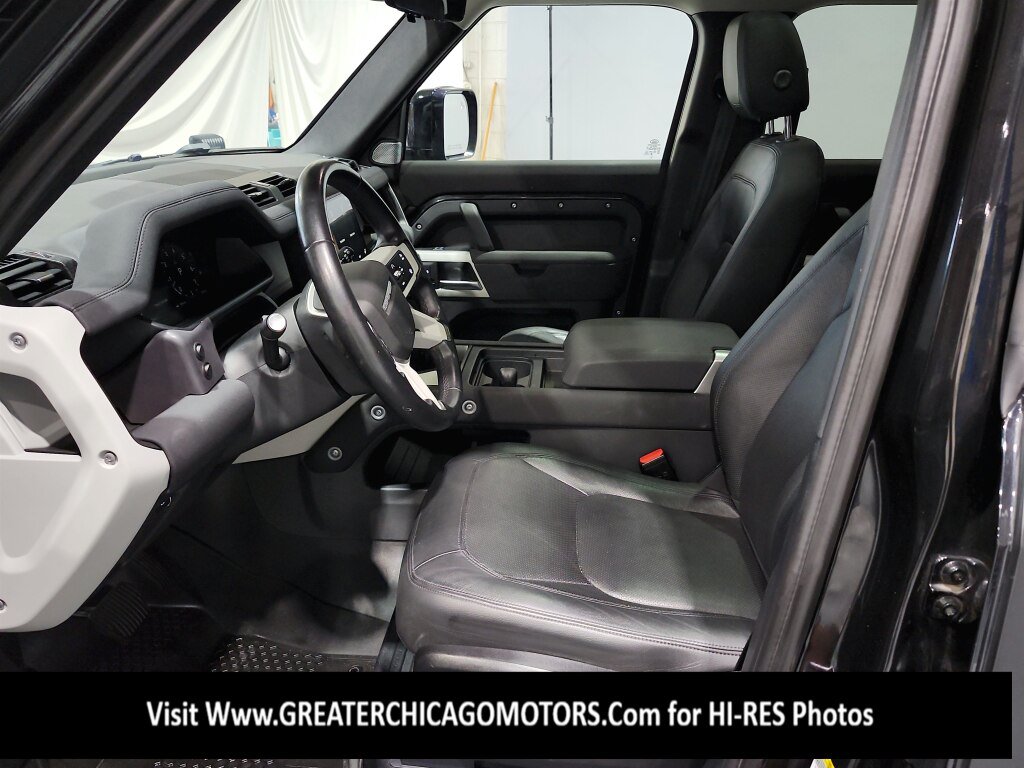 Used 2023 Land Rover Defender 130 SE AWD/4WD image 28
