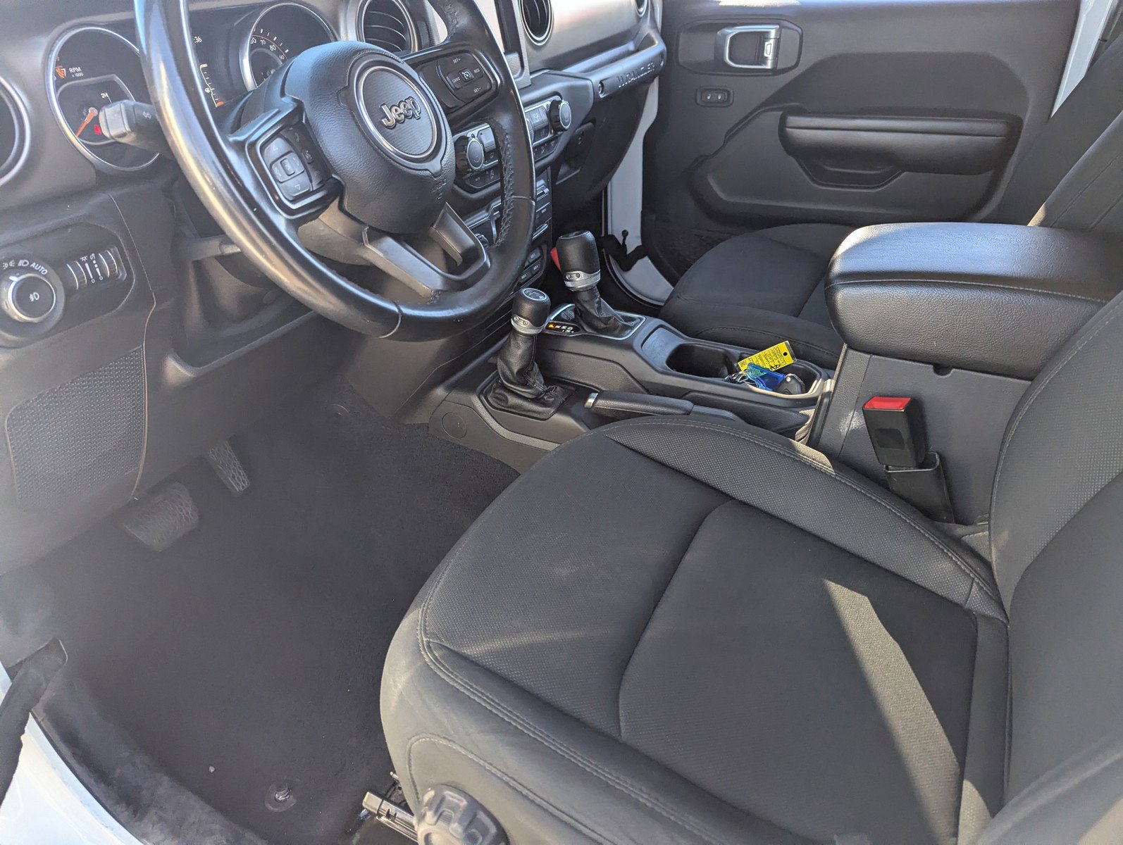 Used 2020 Jeep Wrangler Unlimited Sport image 27