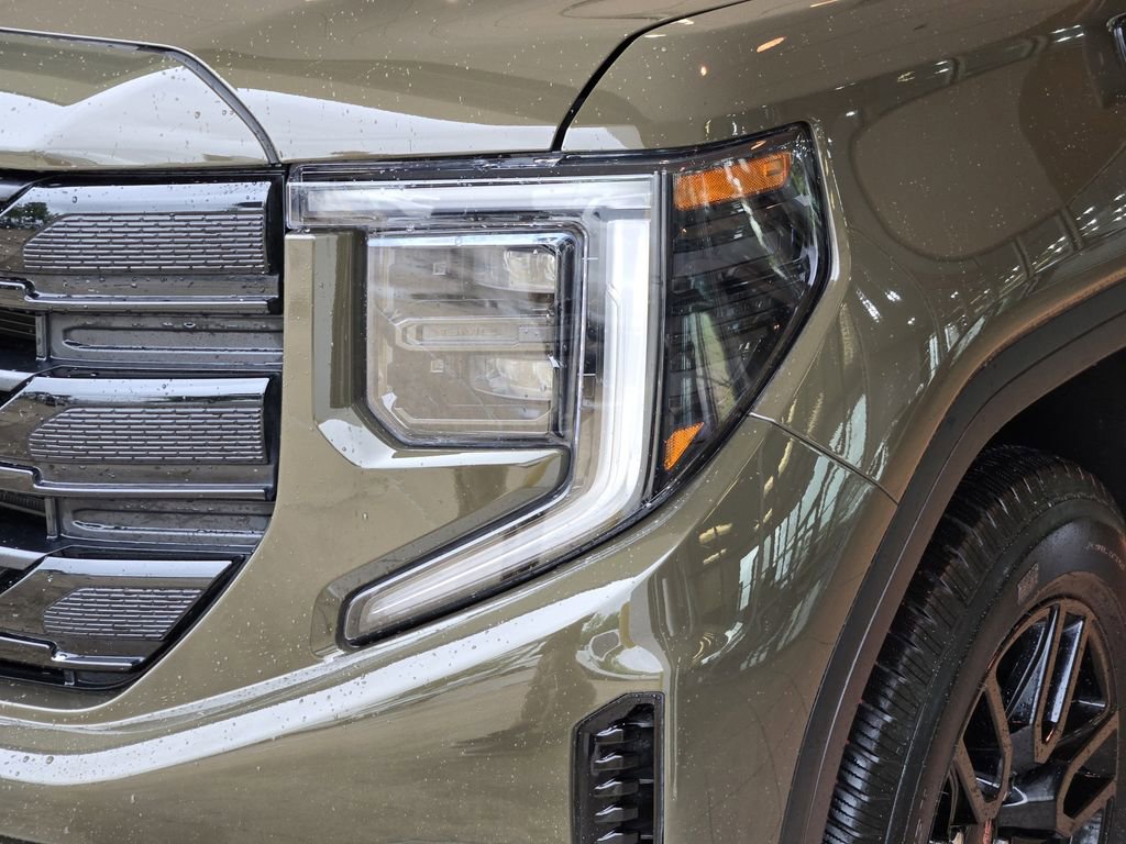 Used 2023 GMC Sierra 1500 Elevation RWD image 8
