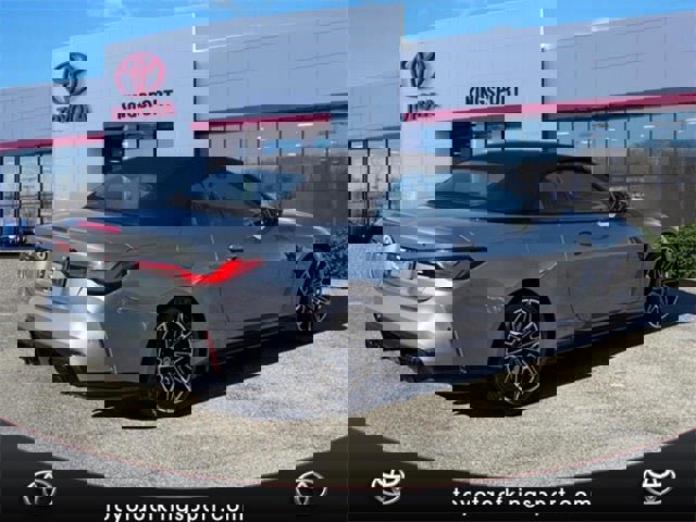 Used 2023 BMW M4 xDrive Competition w/ Executive Package image 5