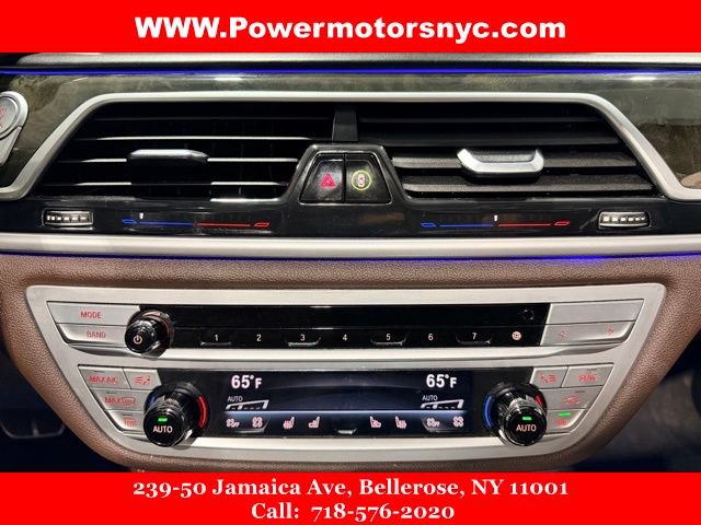 Used 2021 BMW 750i xDrive w/ Executive Package AWD/4WD image 33