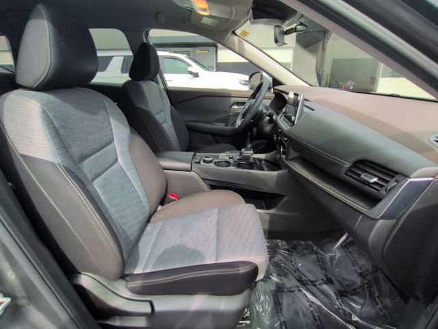 Used 2023 Nissan Rogue SV image 26