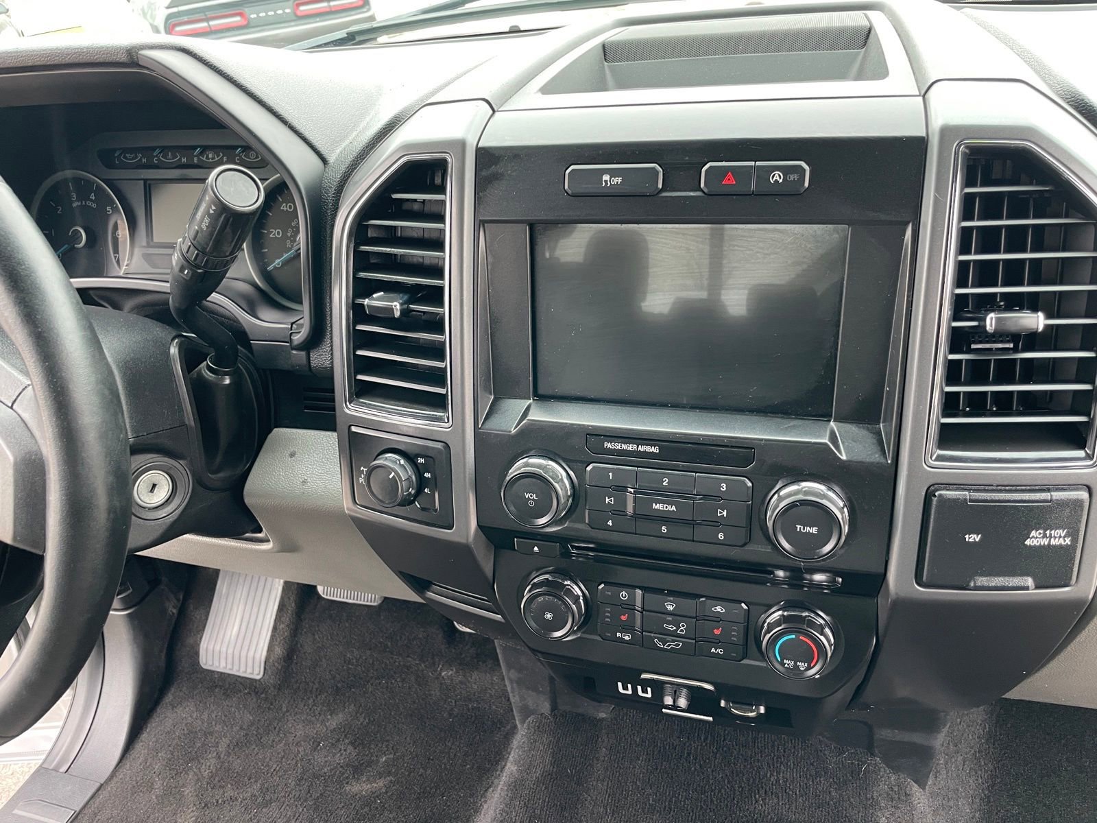 Used 2017 Ford F150 XLT w/ Equipment Group 302A Luxury image 17