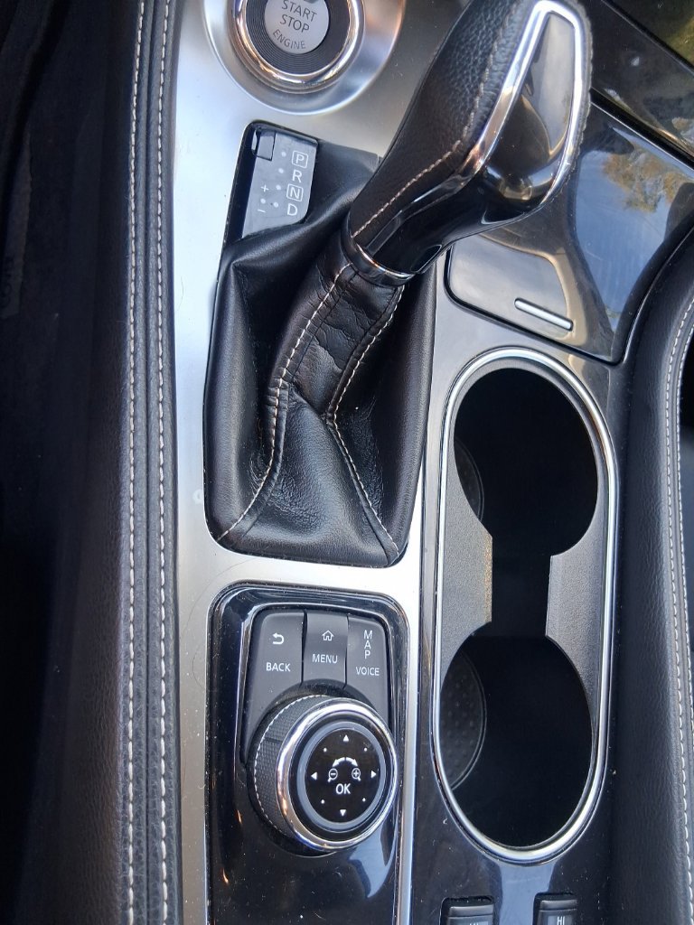 Used 2022 Nissan Maxima SV w/ Floor Mat Group FWD image 15