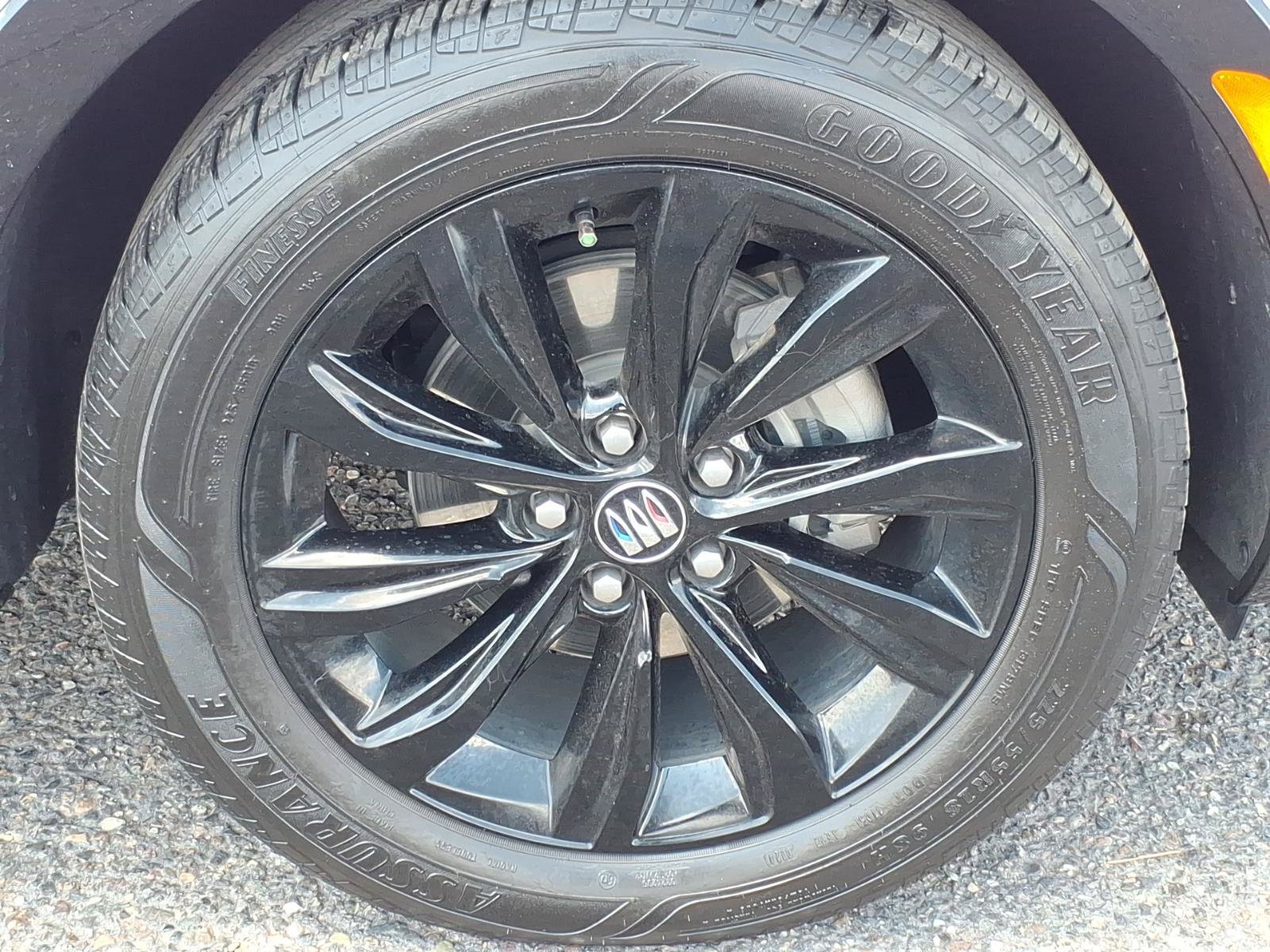 Used 2024 Buick Envista Sport Touring w/ Convenience I Package FWD image 9