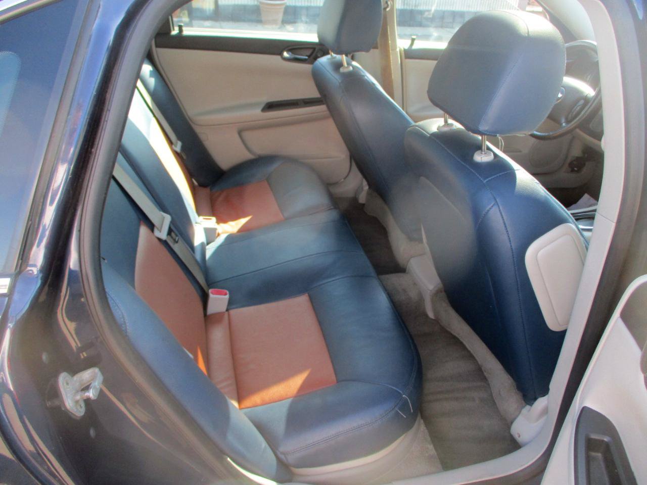 Used 2012 Chevrolet Impala LT w/ LT Sunroof Package FWD image 9