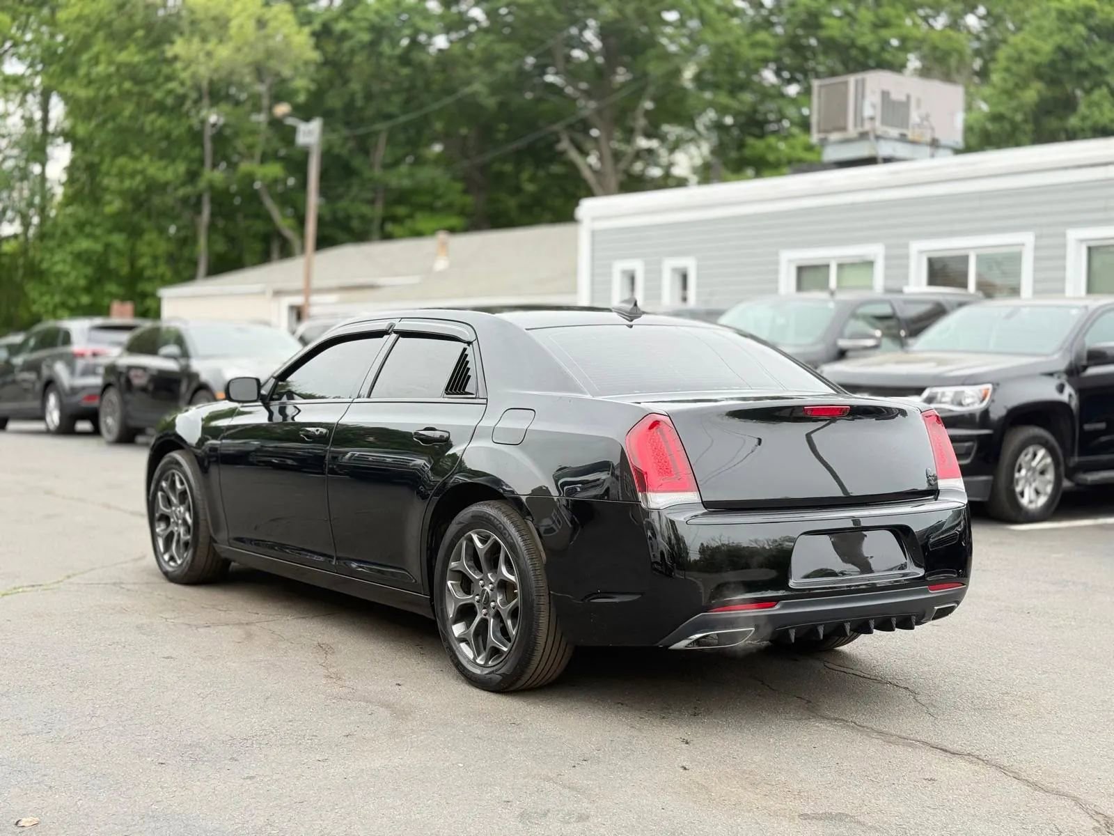 Used 2017 Chrysler 300 S AWD/4WD image 7