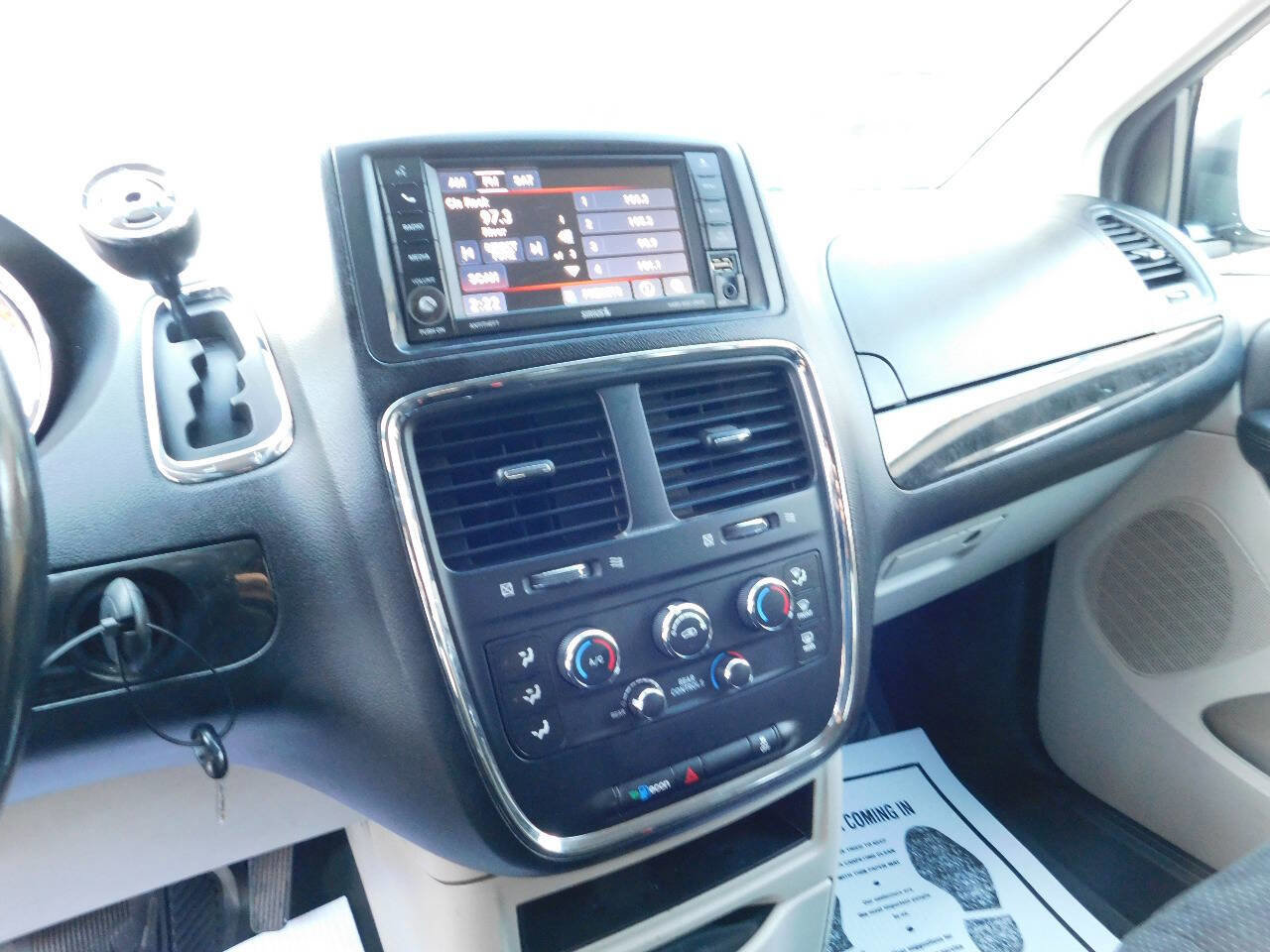 Used 2017 Dodge Grand Caravan SE w/ Power Window Group image 30