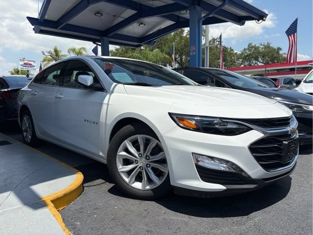 Used 2022 Chevrolet Malibu LT FWD image 1