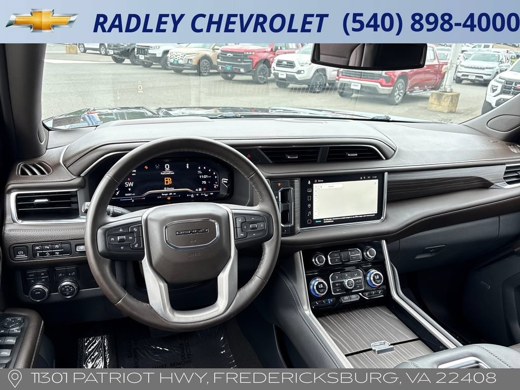 Used 2023 GMC Yukon Denali AWD/4WD image 14