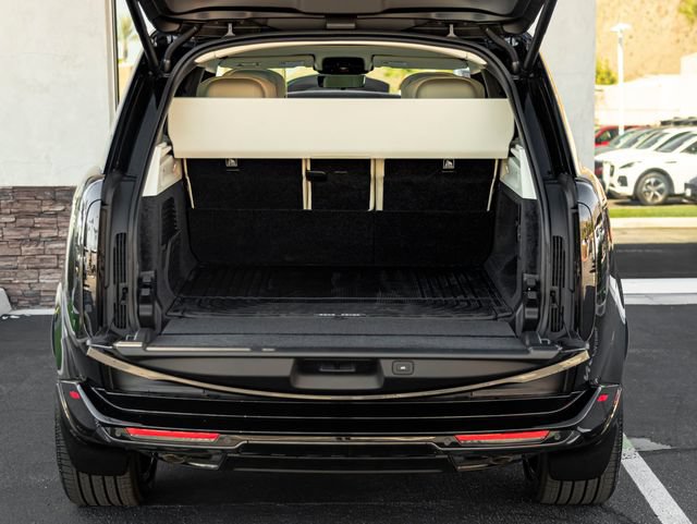 New 2026 Land Rover Range Rover Long Wheelbase Autobiography AWD/4WD image 28