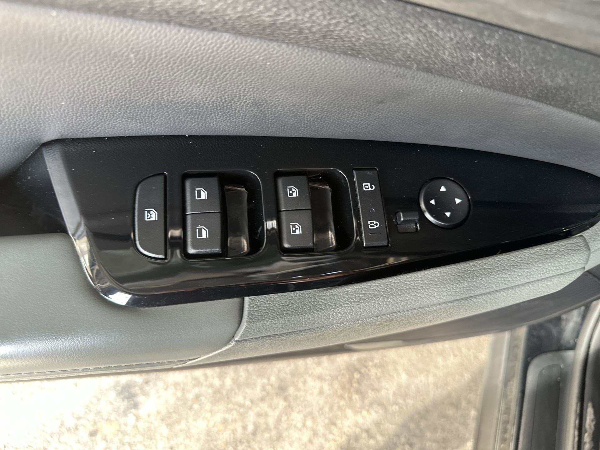 Used 2023 Kia Sportage X-Line w/ X-Line Premium Package image 15