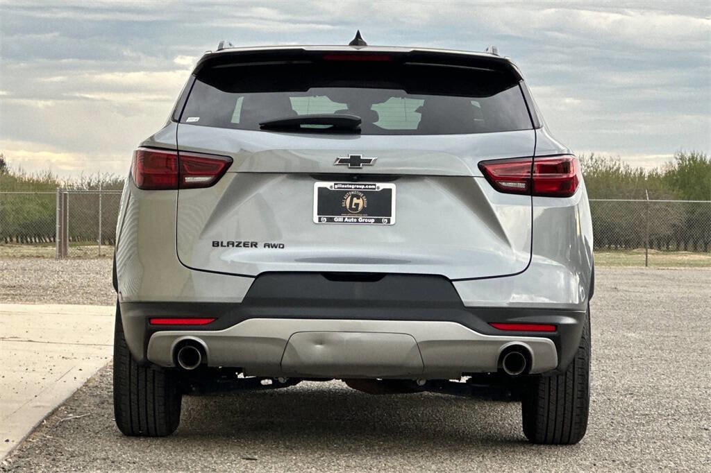 Used 2023 Chevrolet Blazer LT w/ Convenience Package image 4