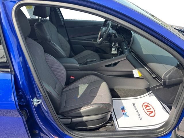 Used 2025 Hyundai Elantra N Line FWD image 11