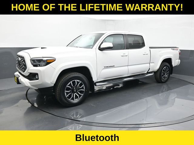 Used 2022 Toyota Tacoma TRD Sport AWD/4WD image 10