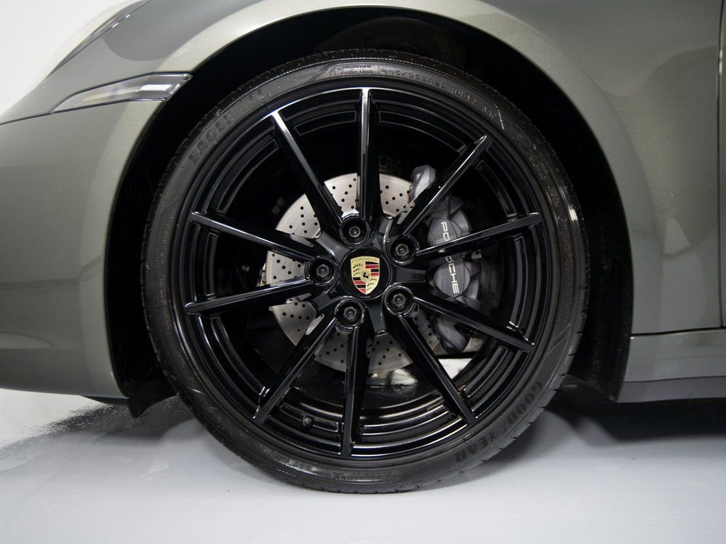 Certified 2022 Porsche 911 Carrera image 14