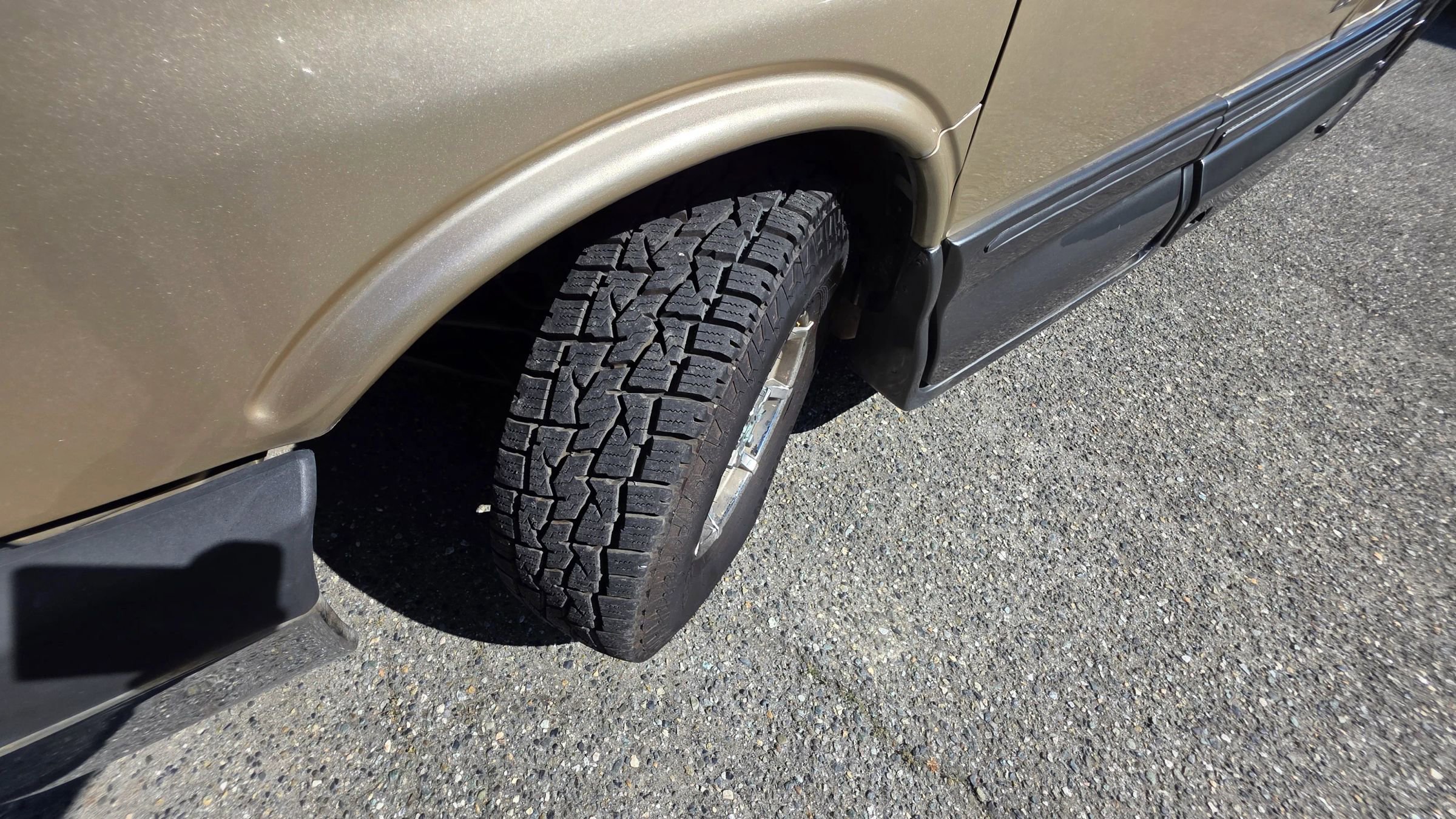 Used 2012 Chevrolet Express 2500 w/ Power Package image 33