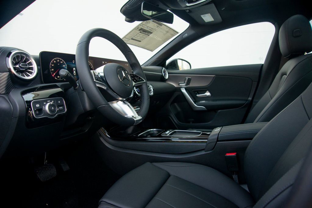 Used 2025 Mercedes-Benz CLA 250 4MATIC image 20