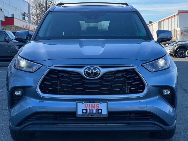 Used 2022 Toyota Highlander XLE image 12