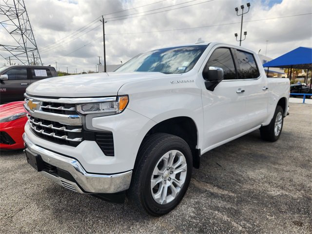 Used 2023 Chevrolet Silverado 1500 LTZ image 3