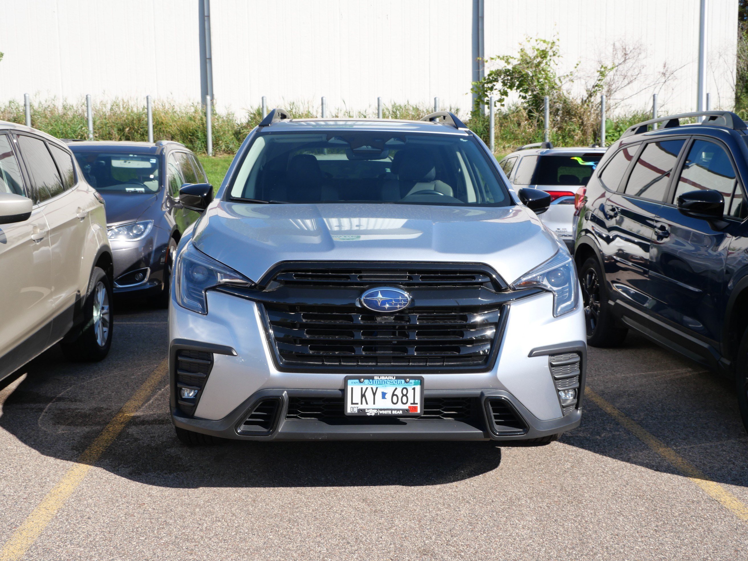 Used 2024 Subaru Ascent Onyx Edition AWD/4WD image 2