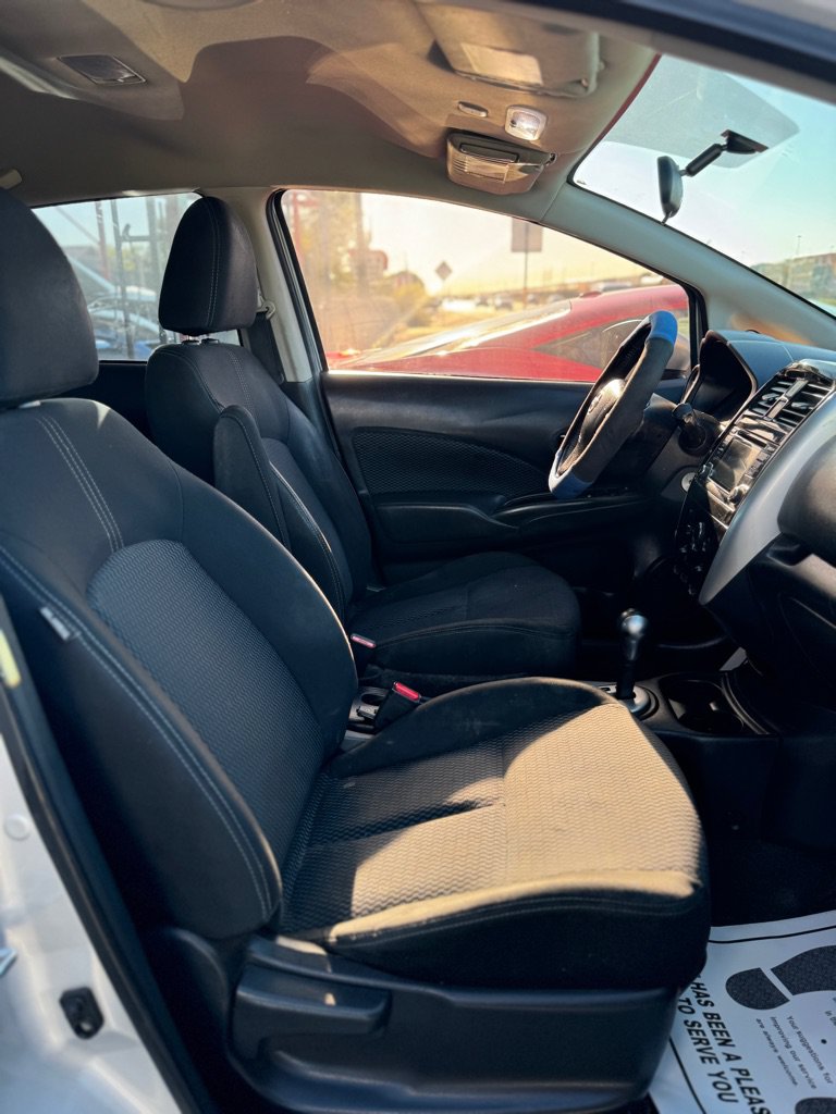 Used 2016 Nissan Versa Note SV FWD image 27