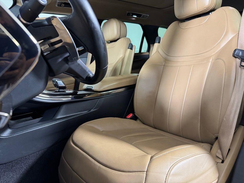 Used 2024 Land Rover Range Rover Sport SE image 13