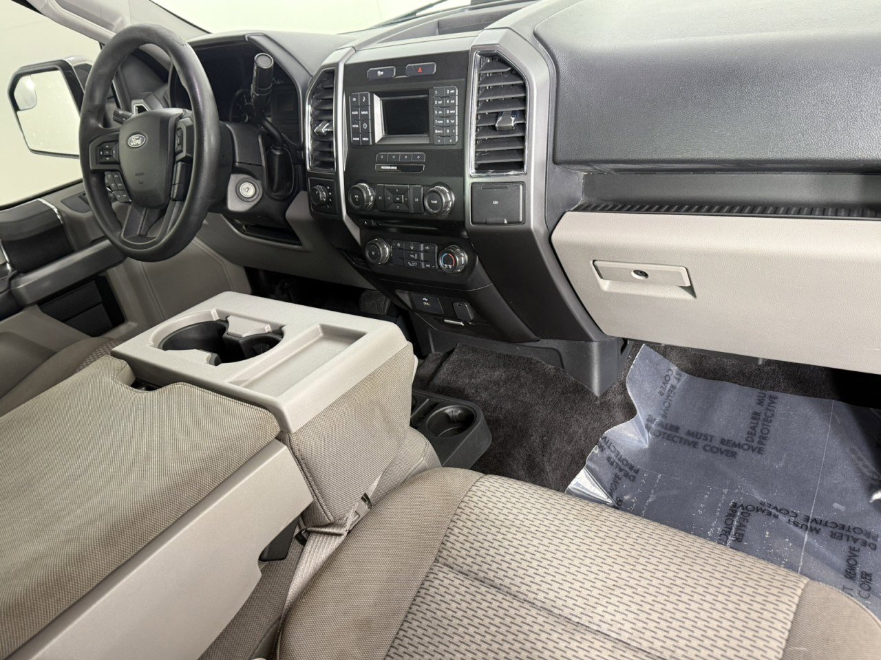 Used 2017 Ford F150 XLT AWD/4WD image 11