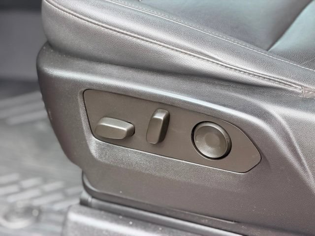 Used 2022 Chevrolet Silverado 1500 LT Trail Boss w/ Convenience Package II AWD/4WD image 8