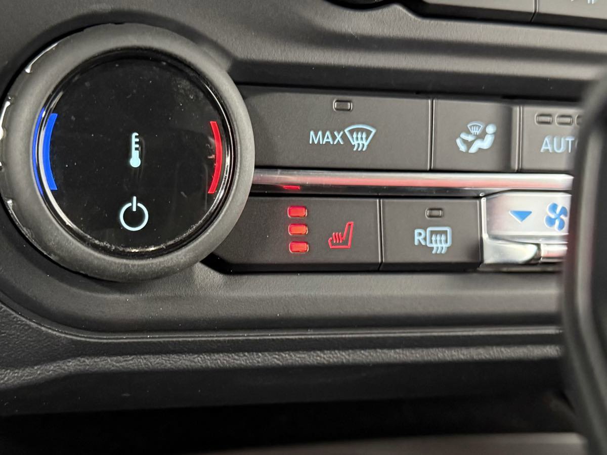 Used 2022 Ford Bronco Wildtrak image 29