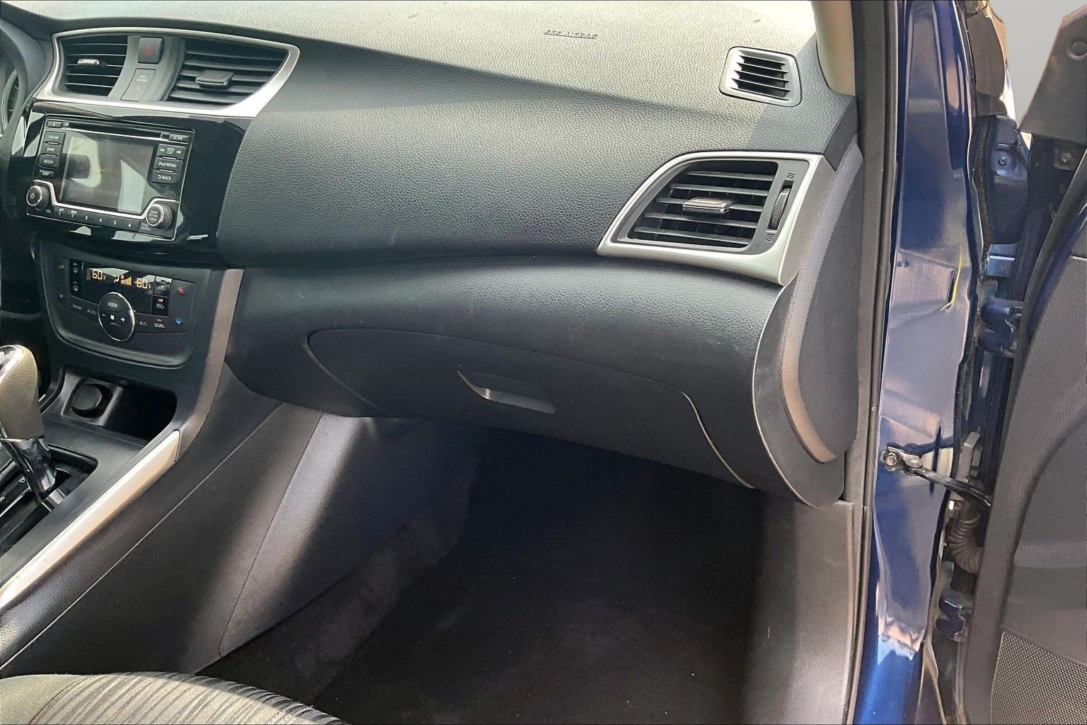 Used 2018 Nissan Sentra SV FWD image 21