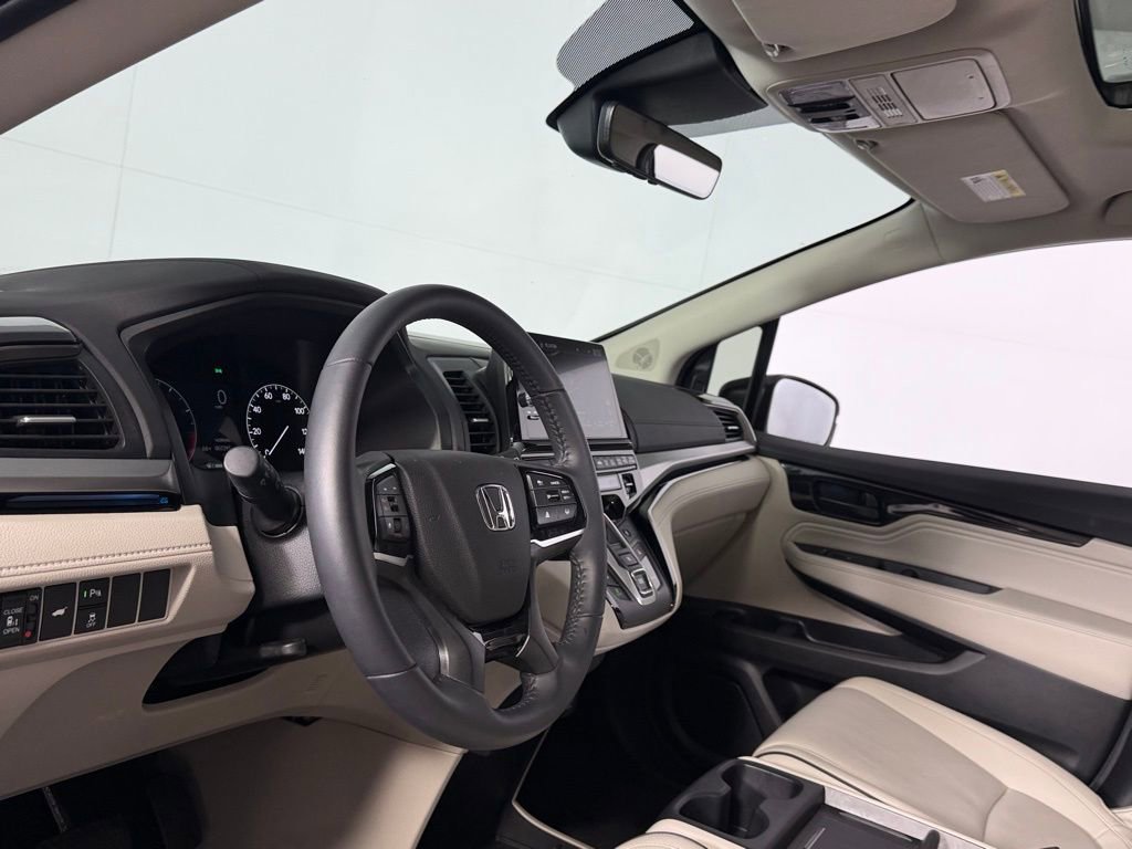 Used 2025 Honda Odyssey Touring image 22