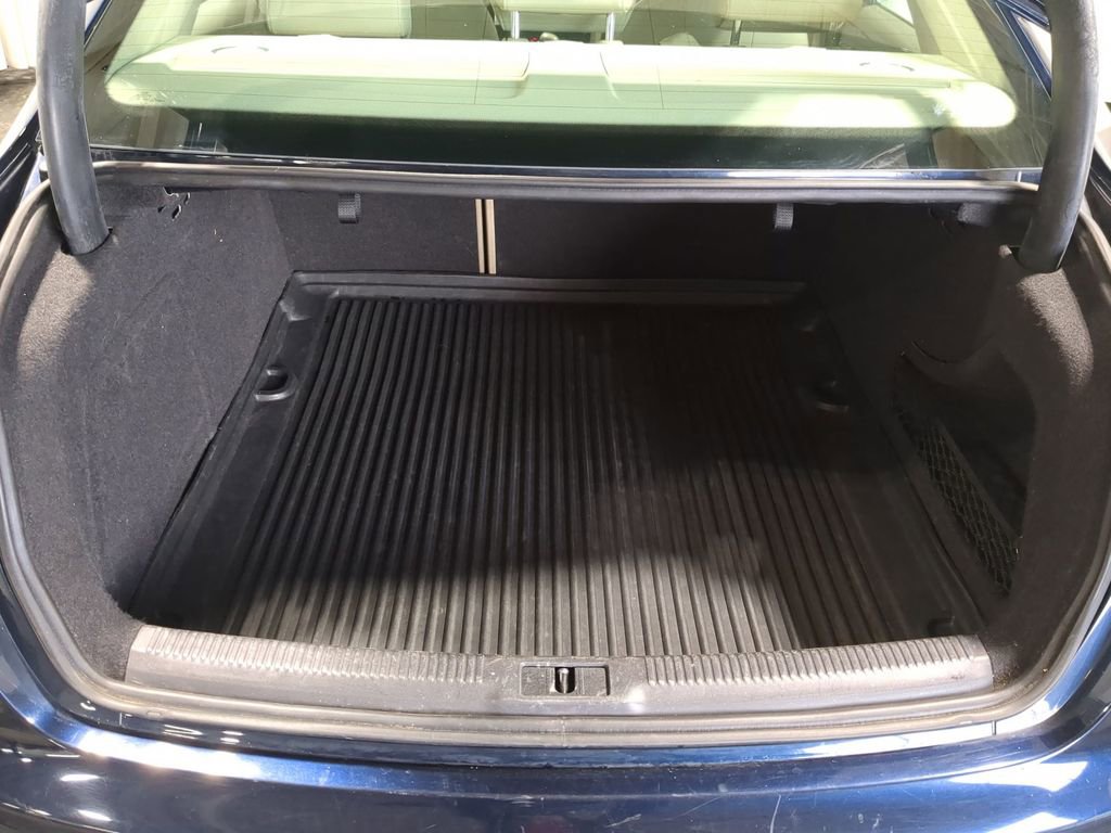 Used 2011 Audi A4 2.0T Prestige image 41