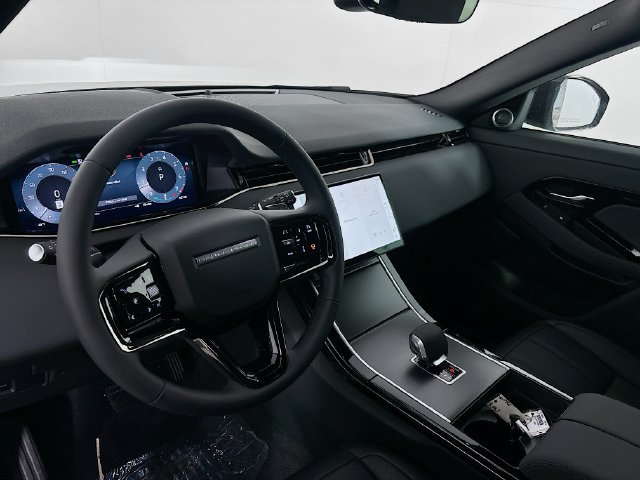 Used 2026 Land Rover Range Rover Evoque S AWD/4WD image 9