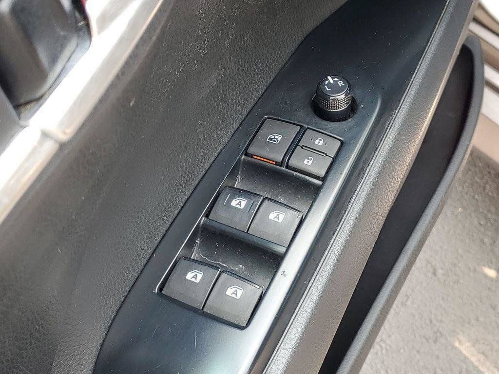 Used 2020 Toyota Camry LE AWD/4WD image 22