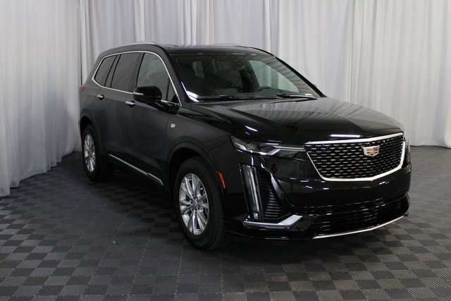 New 2025 Cadillac XT6 Luxury image 1