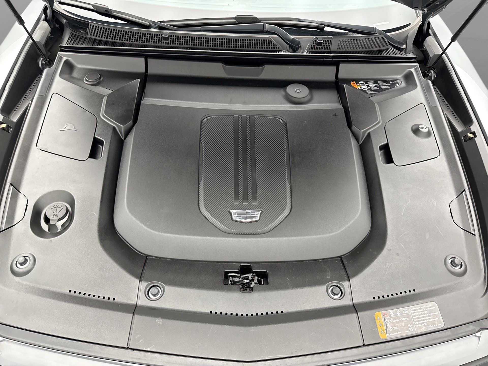 Used 2024 Cadillac Lyriq Sport AWD/4WD image 27