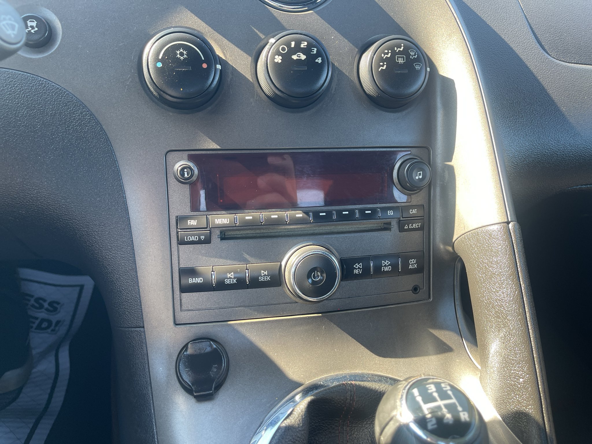 Used 2008 Pontiac Solstice GXP w/ Premium Package RWD image 15