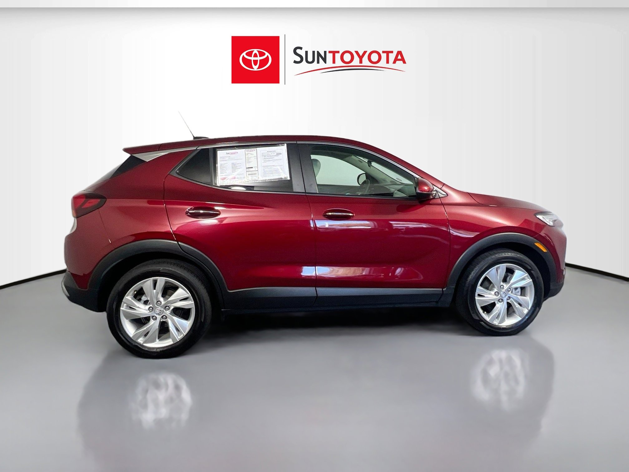 Used 2024 Buick Encore GX Preferred image 2