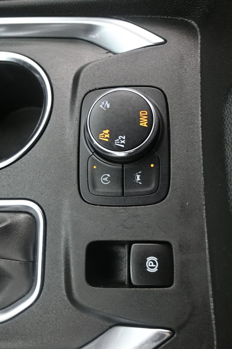 Used 2023 Chevrolet Traverse LT w/ LPO, Floor Liner Package AWD/4WD image 31