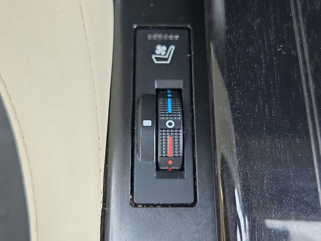 Certified 2023 Lexus GX 460 Premium w/ Accessory Package image 19