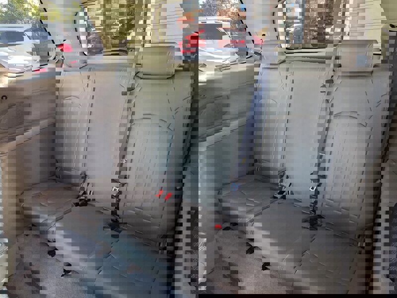 Used 2013 GMC Acadia Denali image 13