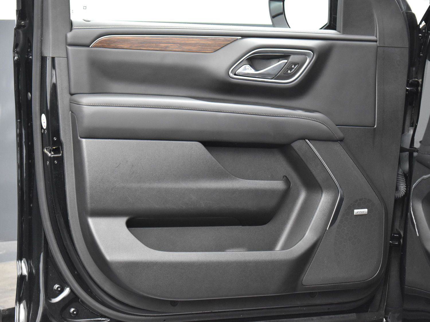 Used 2023 Chevrolet Tahoe High Country w/ Premium Package 2 image 12